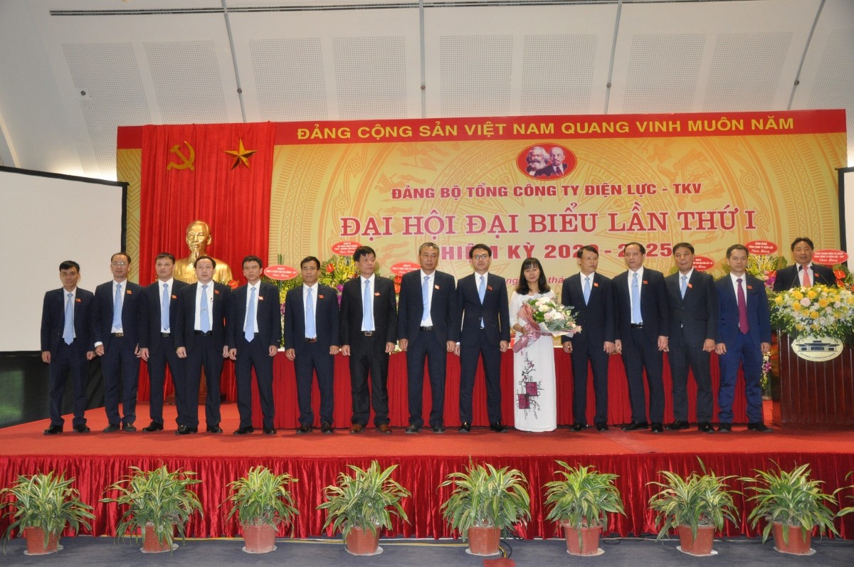 Đảng bộ Tổng công ty Điện lực – TKV: Phát huy vai trò lãnh đạo thống nhất, toàn diện Đảng bộ Tổng công ty Điện lực – TKV: Phát huy vai trò lãnh đạo thống nhất, toàn diện