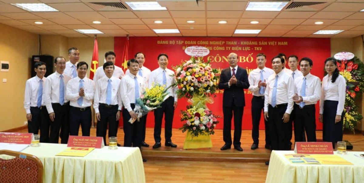 Đảng bộ Tổng công ty Điện lực – TKV: Phát huy vai trò lãnh đạo thống nhất, toàn diện Đảng bộ Tổng công ty Điện lực – TKV: Phát huy vai trò lãnh đạo thống nhất, toàn diện