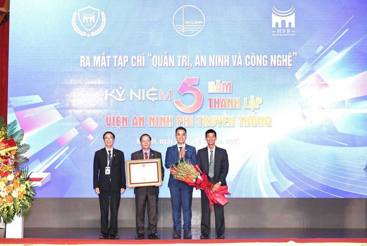 Trường Quản trị và Kinh doanh Trường Quản trị và Kinh doanh