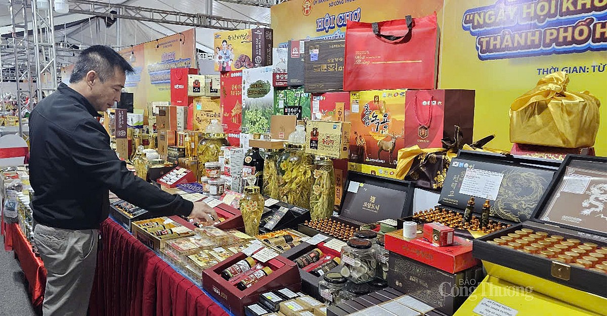 Hà Nội: Từ 26/11 – 30/11 diễn ra Hội chợ “Ngày hội khuyến mại tháng 11” Hà Nội: Từ 26/11 – 30/11 diễn ra Hội chợ “Ngày hội khuyến mại tháng 11”