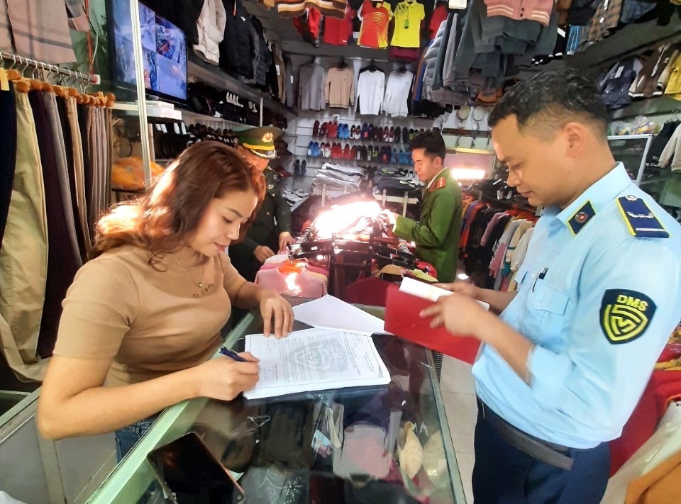 chống buôn lậu khu vực biên giới chống buôn lậu khu vực biên giới