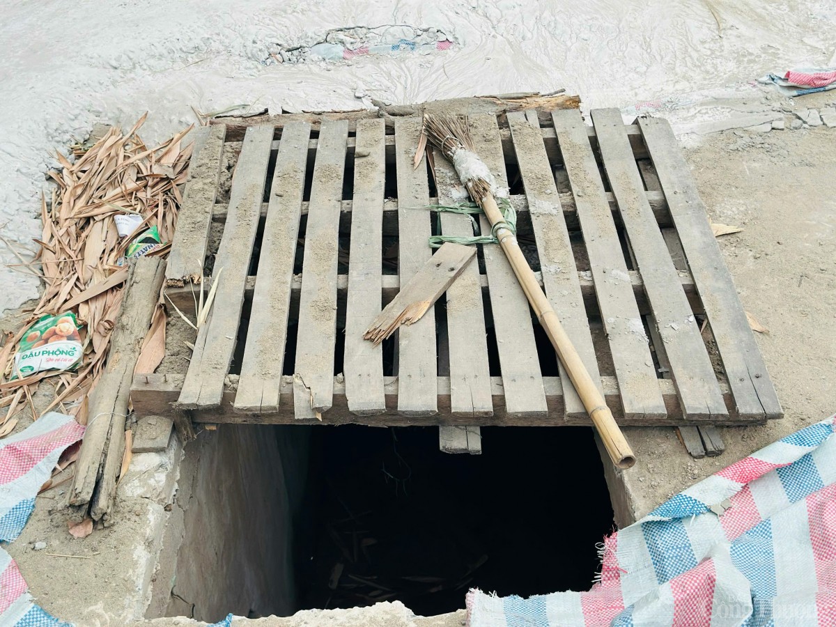 Lãng phí xây dựng vỉa hè tại Hà Nội: Cuối năm lại thấy… ông đào đường! Lãng phí xây dựng vỉa hè tại Hà Nội: Cuối năm lại thấy… ông đào đường!