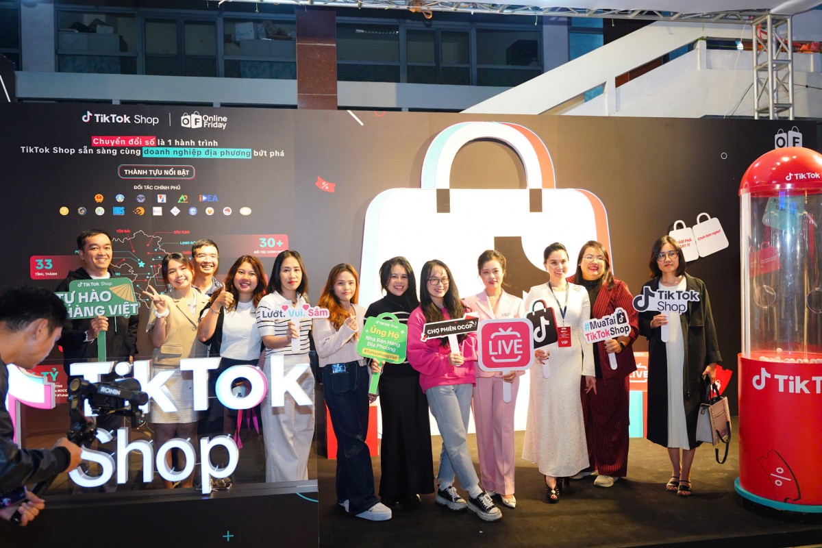 Online Friday 2024: Bước tiến mạnh mẽ của hàng Việt trong kỷ nguyên thương mại điện tử Online Friday 2024: Bước tiến mạnh mẽ của hàng Việt trong kỷ nguyên thương mại điện tử