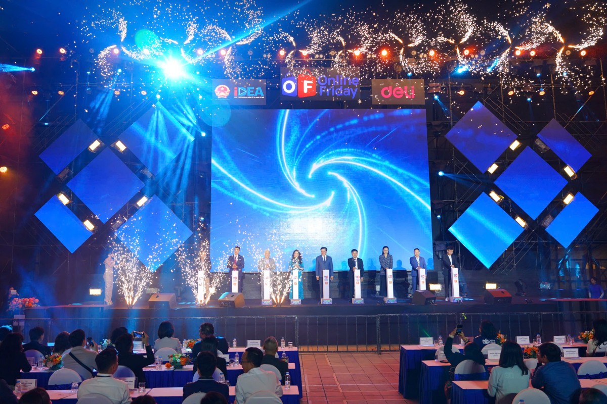 Online Friday 2024: Bước tiến mạnh mẽ của hàng Việt trong kỷ nguyên thương mại điện tử Online Friday 2024: Bước tiến mạnh mẽ của hàng Việt trong kỷ nguyên thương mại điện tử