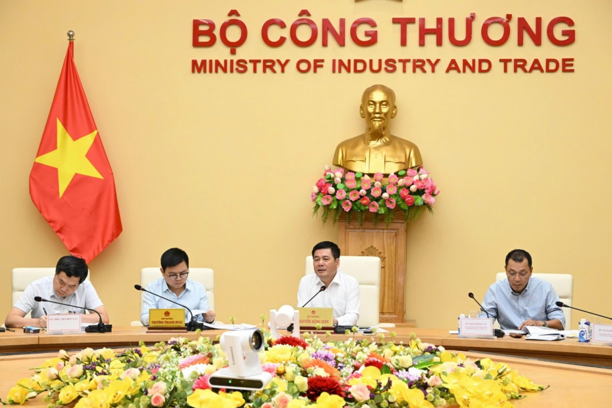 Nhìn lại hành trình gần 1 năm xây dựng Luật Điện lực đầy công phu, kỹ lưỡng Nhìn lại hành trình gần 1 năm xây dựng Luật Điện lực đầy công phu, kỹ lưỡng