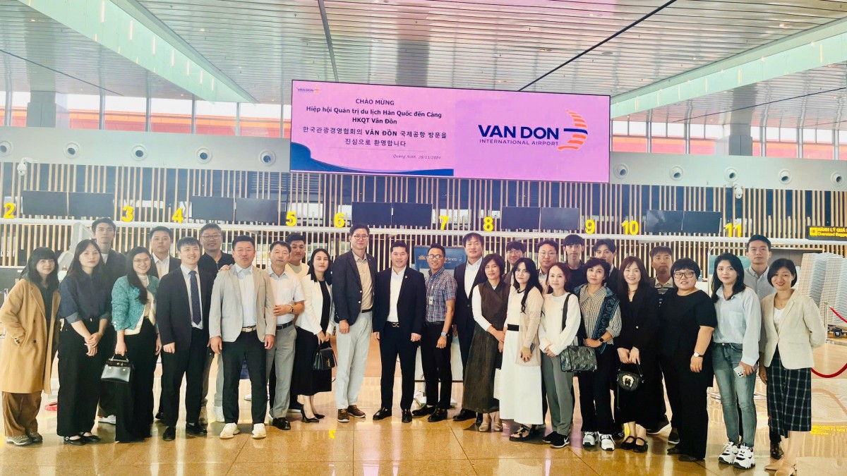 Đoàn đại biểu Hàn Quốc đã có dịp tham quan tỉnh Quảng Ninh và sân bay Vân Đồn