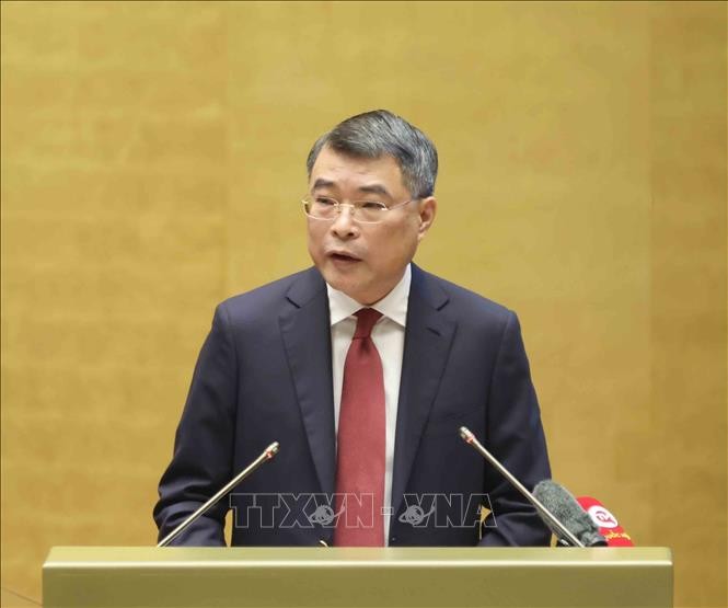 Đồng chí Lê Minh Hưng, Uỷ viên Bộ Chính trị, Bí thư Trung ương Đảng, Trưởng Ban Tổ chức Trung ương trình bày các nội dung chính, trọng tâm việc triển khai tổng kết Nghị quyết số 18 – NQ/TW ngày 25/10/2017 của Ban Chấp hành Trung ương Đảng khoá XII. Ảnh: TTXVN Đồng chí Lê Minh Hưng, Uỷ viên Bộ Chính trị, Bí thư Trung ương Đảng, Trưởng Ban Tổ chức Trung ương trình bày các nội dung chính, trọng tâm việc triển khai tổng kết Nghị quyết số 18 – NQ/TW ngày 25/10/2017 của Ban Chấp hành Trung ương Đảng khoá XII. Ảnh: T