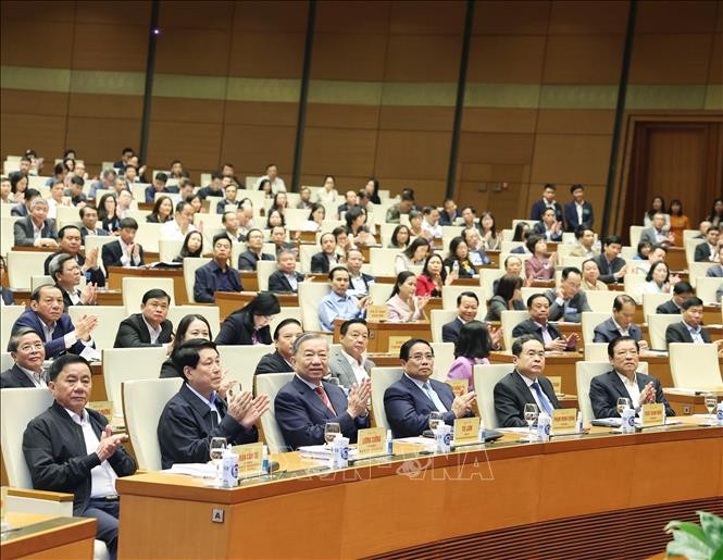 Tổng Bí thư Tô Lâm cùng các đồng chí Lãnh đạo Đảng, Nhà nước và đại biểu tham dự hội nghị tại điểm cầu Hội trường Diên Hồng, Nhà Quốc hội. Ảnh: Thống Nhất/TTXVN Tổng Bí thư Tô Lâm cùng các đồng chí Lãnh đạo Đảng, Nhà nước và đại biểu tham dự hội nghị tại điểm cầu Hội trường Diên Hồng, Nhà Quốc hội. Ảnh: Thống Nhất/TTXVN