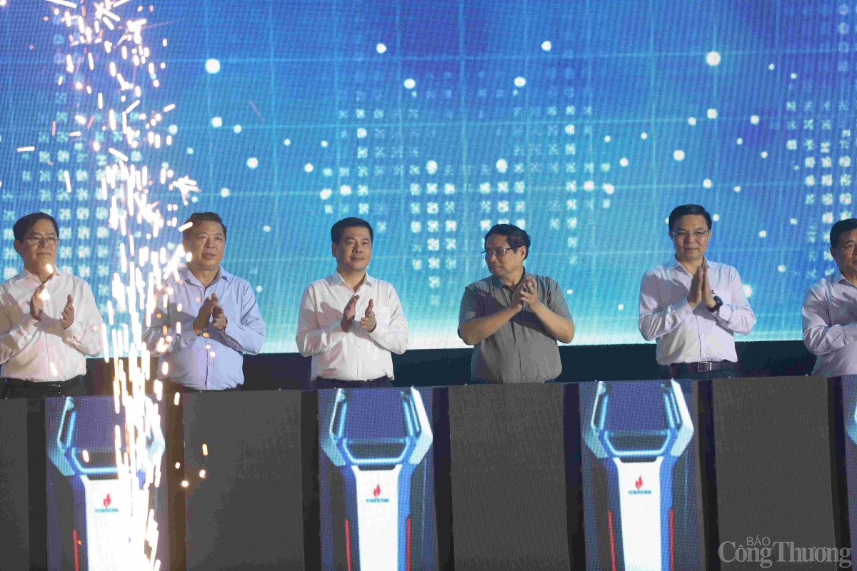 Thủ tướng Phạm Minh Chính dự chuỗi sự kiện dầu khí và điện gió ngoài khơi Thủ tướng Phạm Minh Chính dự chuỗi sự kiện dầu khí và điện gió ngoài khơi
