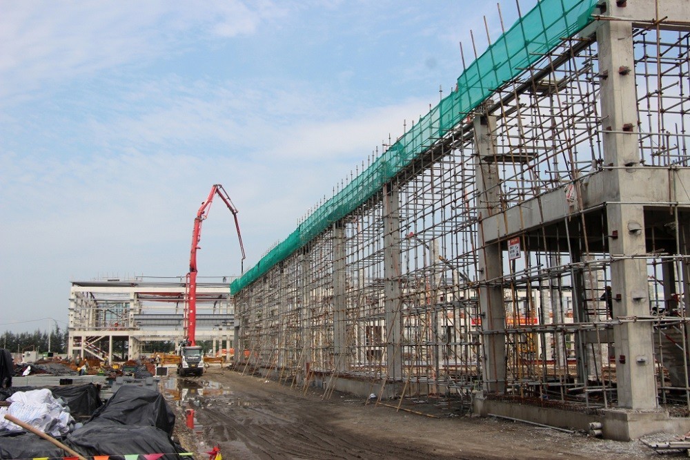 Dự án Nhà máy FMMV Foxconn Quảng Ninh của Tập đoàn Foxconn tại KCN Sông Khoai đang được thi công. Ảnh: Tuấn Minh Dự án Nhà máy FMMV Foxconn Quảng Ninh của Tập đoàn Foxconn tại KCN Sông Khoai đang được thi công. Ảnh: Tuấn Minh