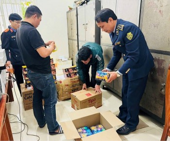 Nghệ An: Phát hiện đối tượng vận chuyển gần 50 kg pháo trái phép