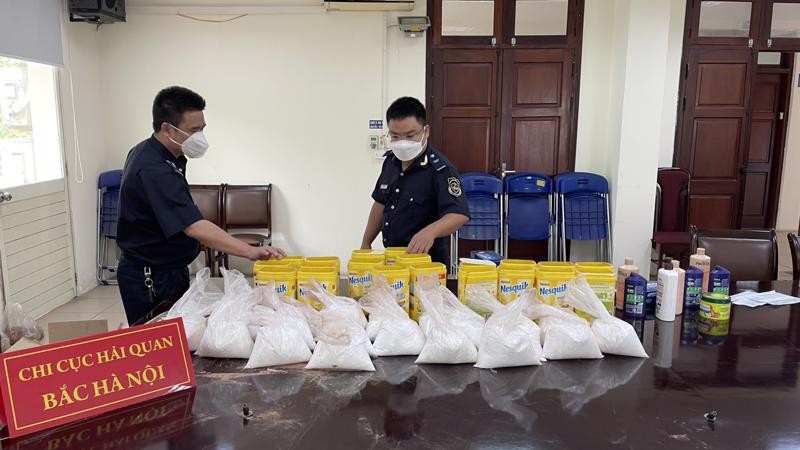 Ban Chỉ đạo 389 các bộ, ngành và địa phương tăng cường kiểm soát tình hình, kịp thời phát hiện, đấu tranh, ngăn chặn hiệu quả các hành vi buôn lậu, vận chuyển trái phép hàng hoá, gian lận thương mại và hàng giả trên địa bàn cả nước.