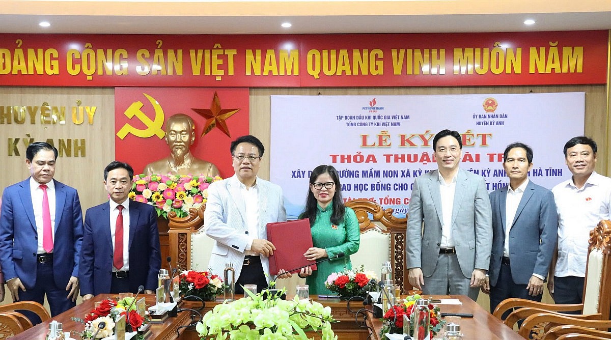 Trao Thỏa thuận tài trợ Trường Mầm non Kỳ Khang, huyện Kỳ Anh, tỉnh Hà Tĩnh Trao Thỏa thuận tài trợ Trường Mầm non Kỳ Khang, huyện Kỳ Anh, tỉnh Hà Tĩnh