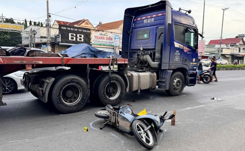 Sau khi kết thúc khám nghiệm phương tiện giao thông, xác định người điều khiển phương tiện không có lỗi và không vi phạm các quy định khác của pháp luật thì phương tiện giao thông phải được trả ngay cho chủ sở hữu hoặc người điều khiển phương tiện. Ảnh: Quân đội Nhân dân Sau khi kết thúc khám nghiệm phương tiện giao thông, xác định người điều khiển phương tiện không có lỗi và không vi phạm các quy định khác của pháp luật thì phương tiện giao thông phải được trả ngay cho chủ sở hữu hoặc người điều khiển phương tiện. Ảnh: Q