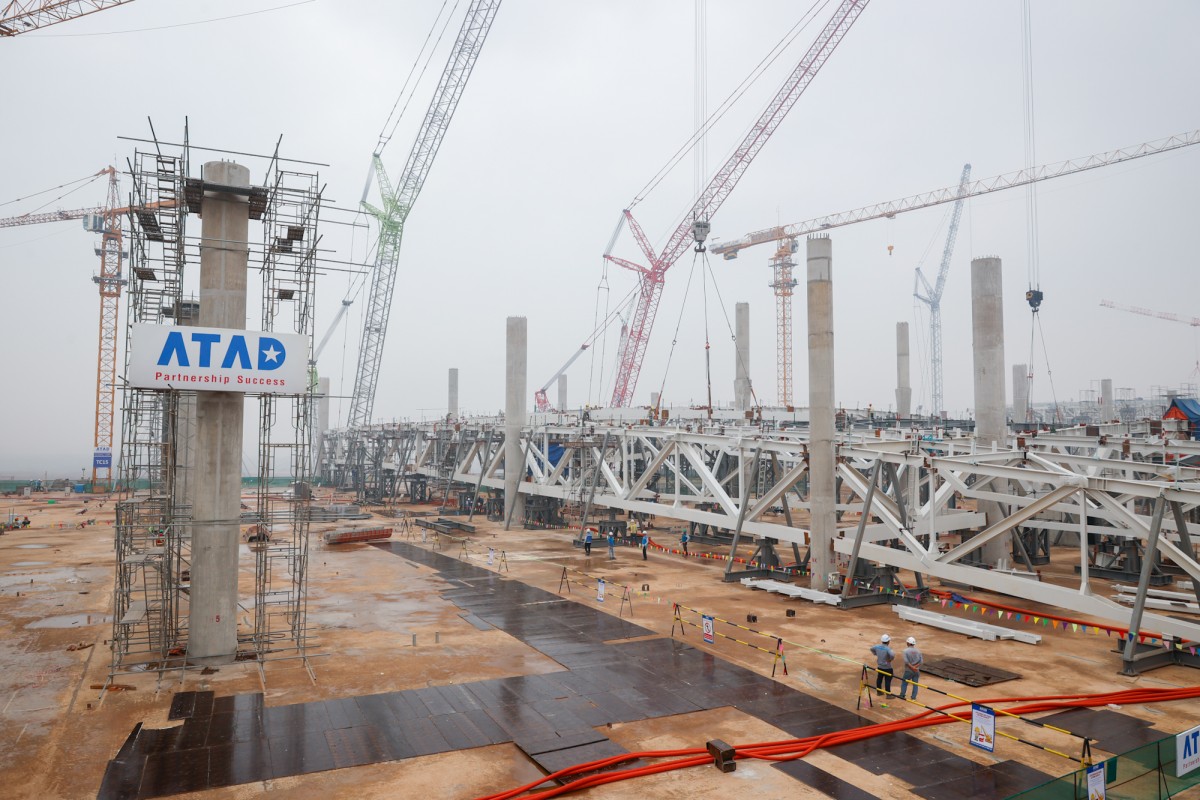 Từ tháng 9/2024 (lần gần nhất Thủ tướng Chính phủ đến thăm công trình) đến nay, chỉ sau hơn 2 tháng, nhiều hạng mục, công trình của sân bay Long Thành đạt khối lượng thi công lớn - Ảnh: VGP/Nhật Bắc Từ tháng 9/2024 (lần gần nhất Thủ tướng Chính phủ đến thăm công trình) đến nay, chỉ sau hơn 2 tháng, nhiều hạng mục, công trình của sân bay Long Thành đạt khối lượng thi công lớn - Ảnh: VGP/Nhật Bắc