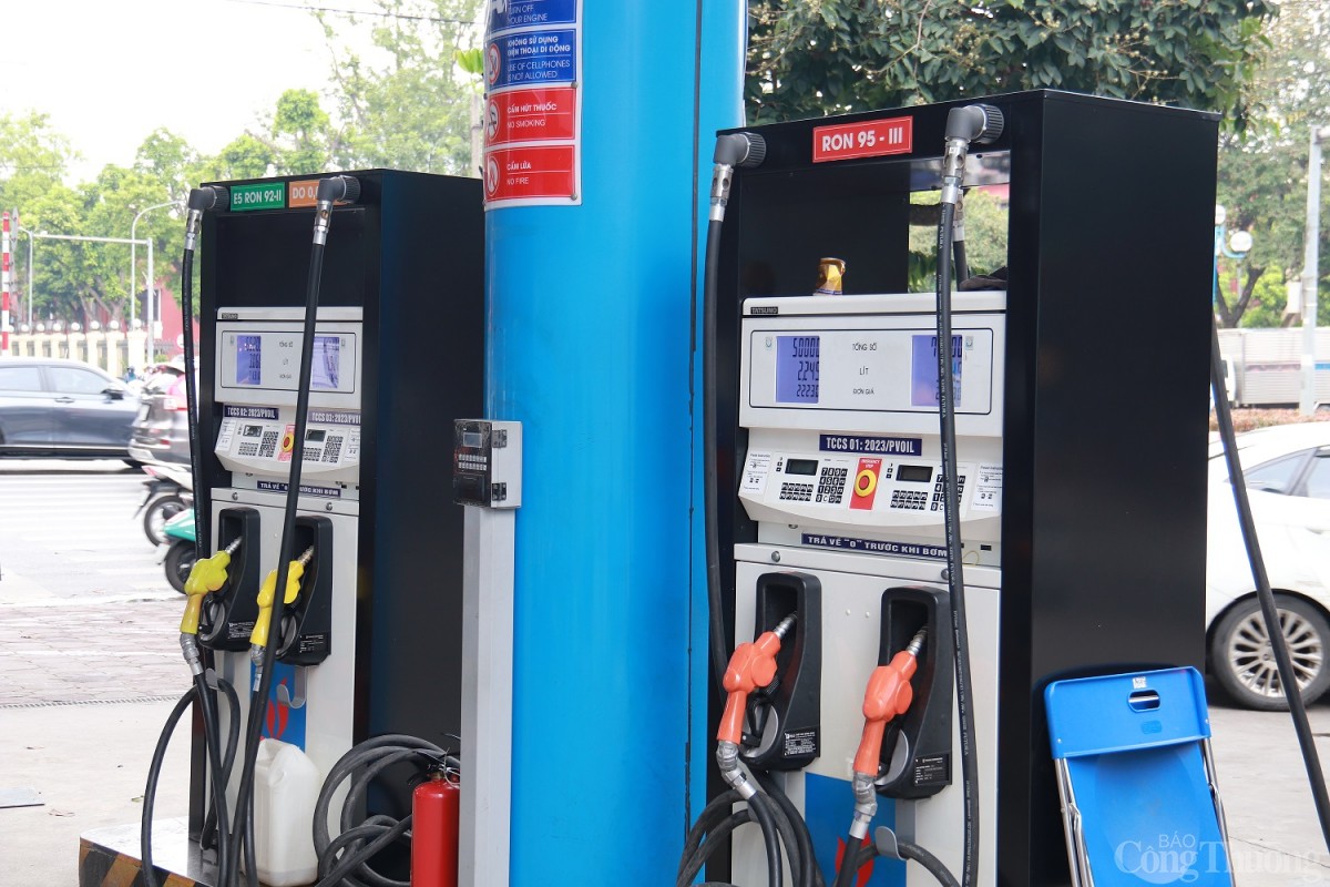 Giá xăng dầu hôm nay 29/04/2025 Giá xăng dầu hôm nay 29/04/2025