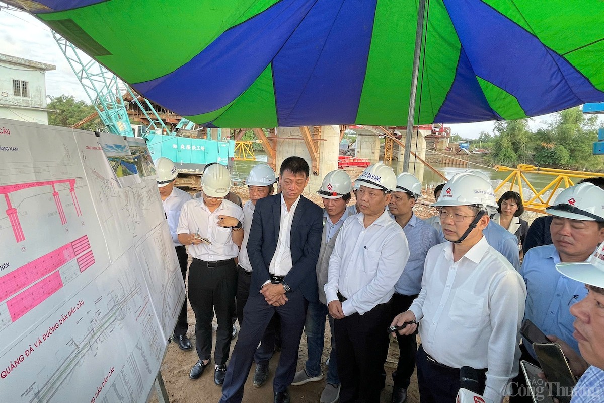 Bí thư Thành ủy Đà Nẵng Nguyễn Văn Quảng kiểm tra tiến độ dự án cầu Quảng Đà và dự án cải tạo, nâng cấp Quốc lộ 14B chiều tối 3/12 Bí thư Thành ủy Đà Nẵng Nguyễn Văn Quảng kiểm tra tiến độ dự án cầu Quảng Đà và dự án cải tạo, nâng cấp Quốc lộ 14B chiều tối 3/12