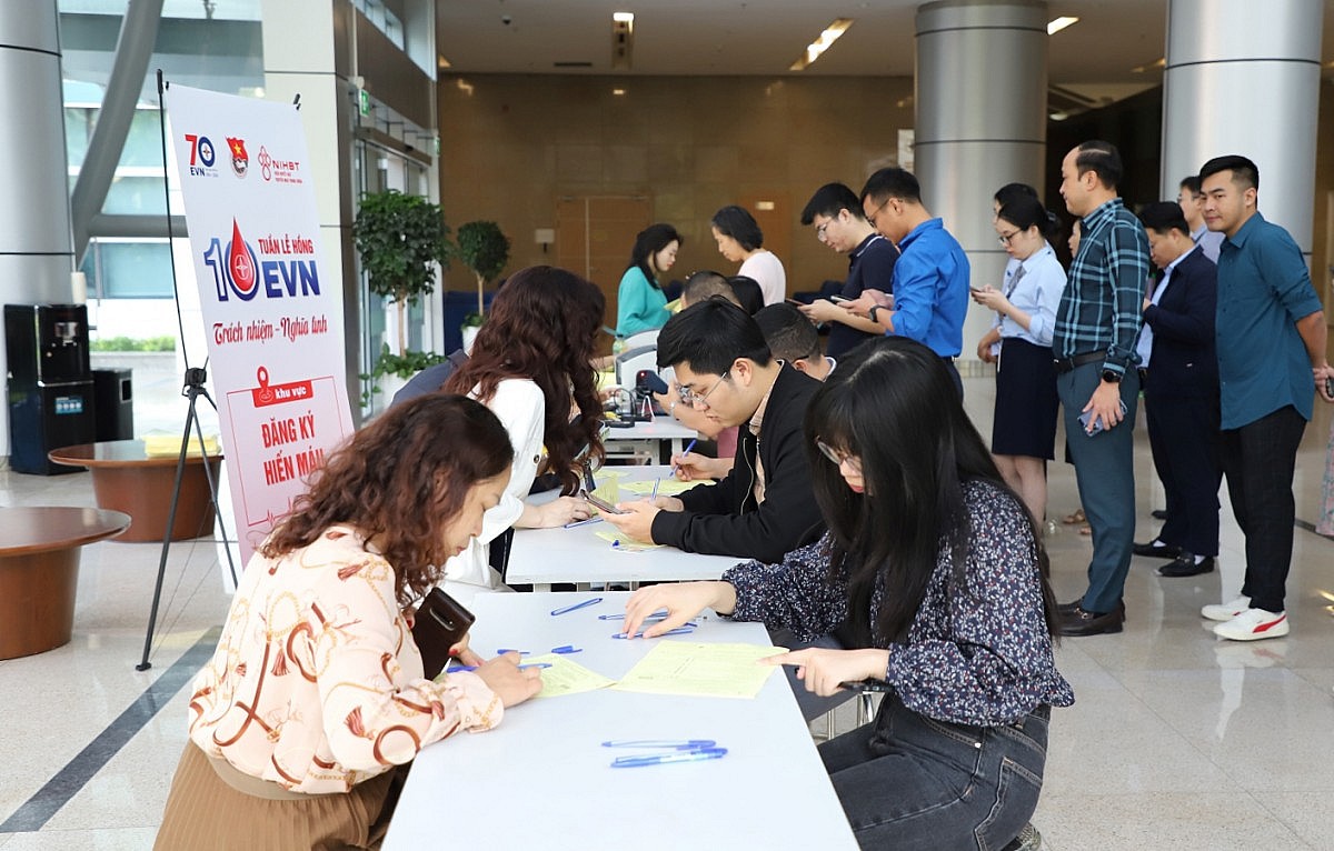 EVN triển khai chương trình hiến máu tình nguyện Tuần lễ hồng lần thứ X