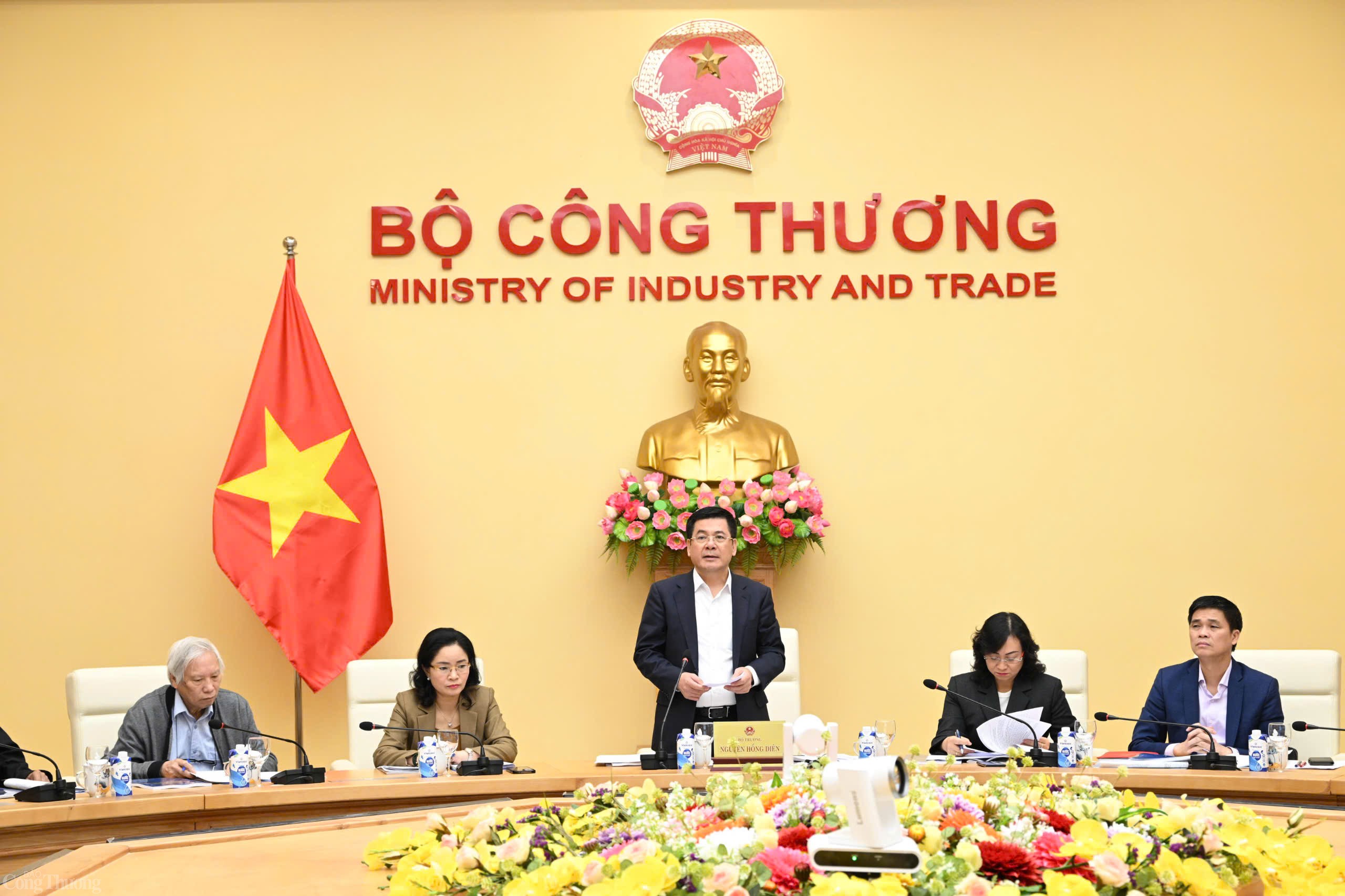 Họp Hội đồng cấp Nhà nước xét tặng danh hiệu "Nghệ nhân nhân dân", "Nghệ nhân ưu tú" trong lĩnh vực nghề thủ công mỹ nghệ Họp Hội đồng cấp Nhà nước xét tặng danh hiệu "Nghệ nhân nhân dân", "Nghệ nhân ưu tú" trong lĩnh vực nghề thủ công mỹ nghệ