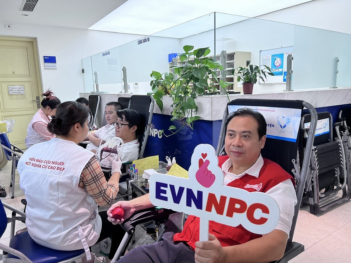 EVNNPC tổ chức ‘Tuần lễ hồng EVN lần thứ X