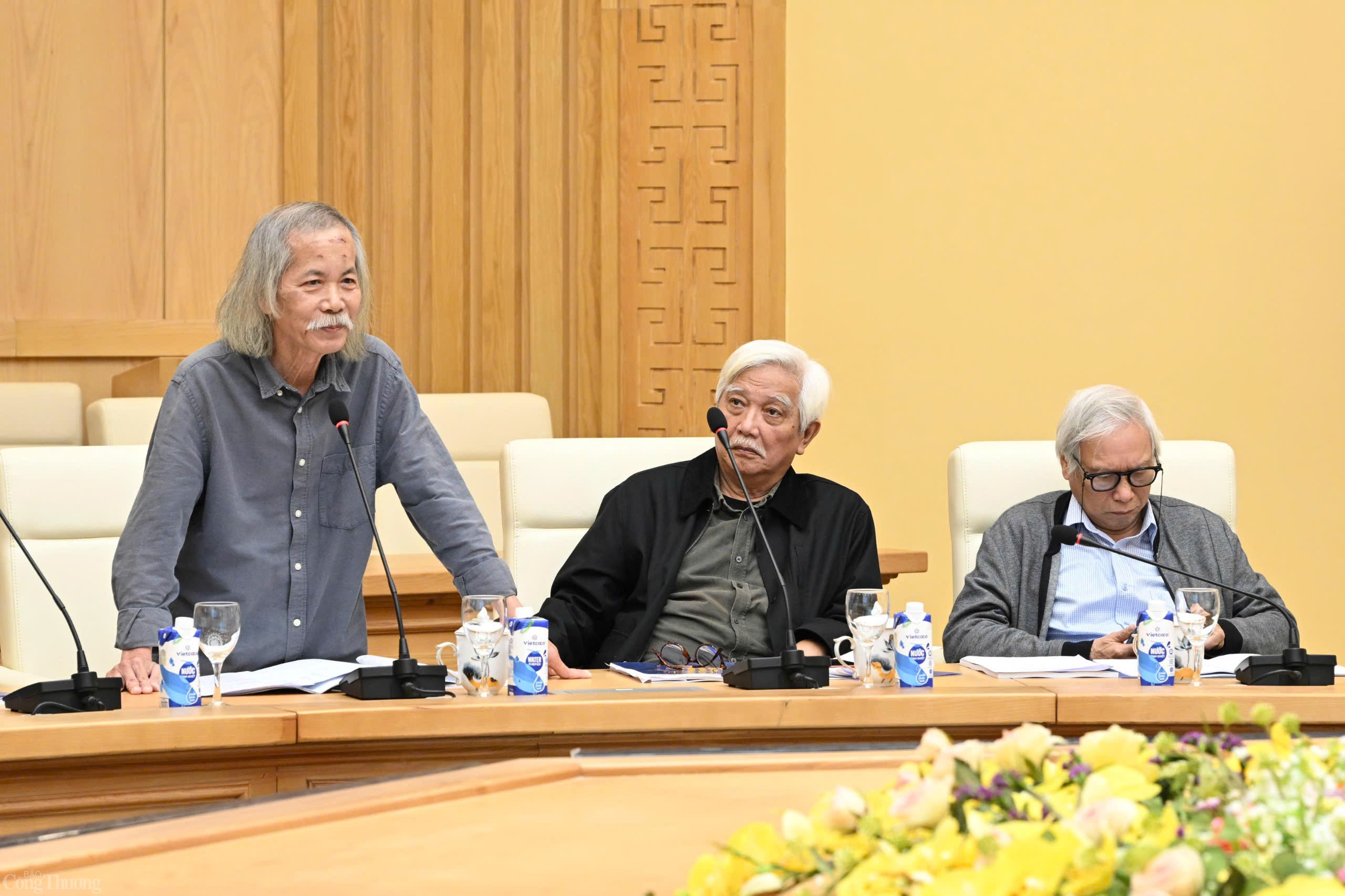 Họp Hội đồng cấp Nhà nước xét tặng danh hiệu "Nghệ nhân nhân dân", "Nghệ nhân ưu tú" trong lĩnh vực nghề thủ công mỹ nghệ Họp Hội đồng cấp Nhà nước xét tặng danh hiệu "Nghệ nhân nhân dân", "Nghệ nhân ưu tú" trong lĩnh vực nghề thủ công mỹ nghệ