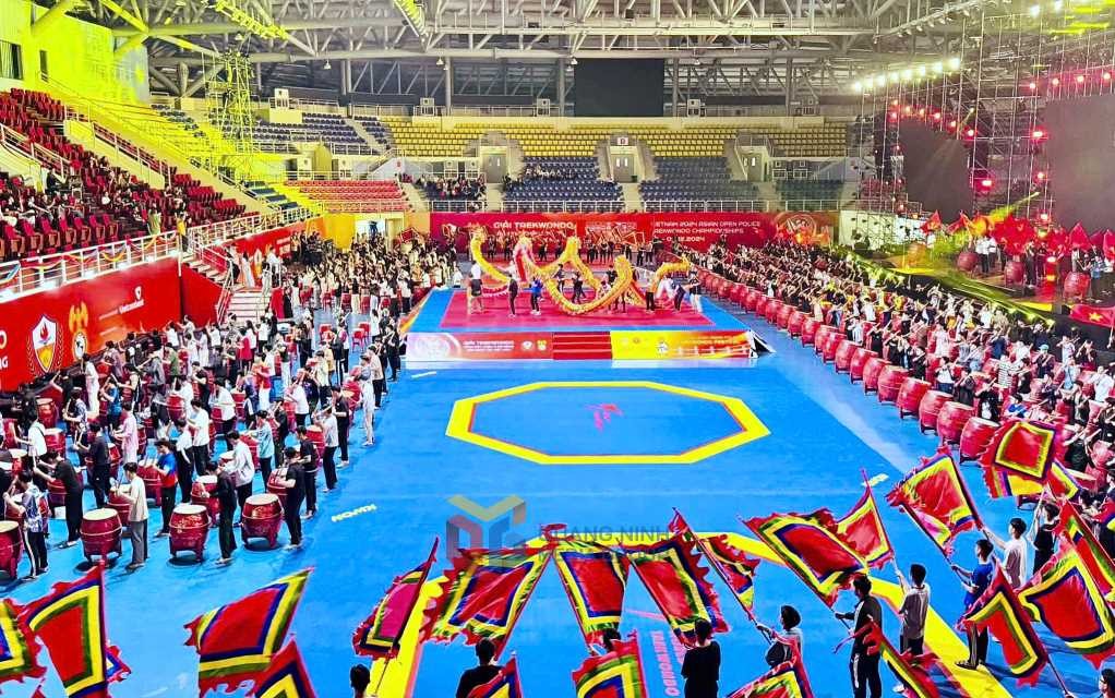 Quảng Ninh: Giải Taekwondo Cảnh sát châu Á mở rộng chính thức khởi tranh Quảng Ninh: Giải Taekwondo Cảnh sát châu Á mở rộng chính thức khởi tranh