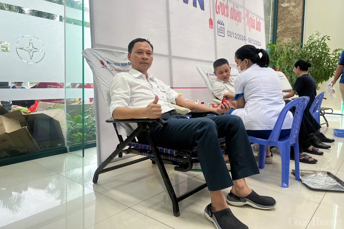 Chương trình Tuần lễ hồng EVN lần thứ X năm nay có chủ đề ‘Trách nhiệm - Nghĩa tình’