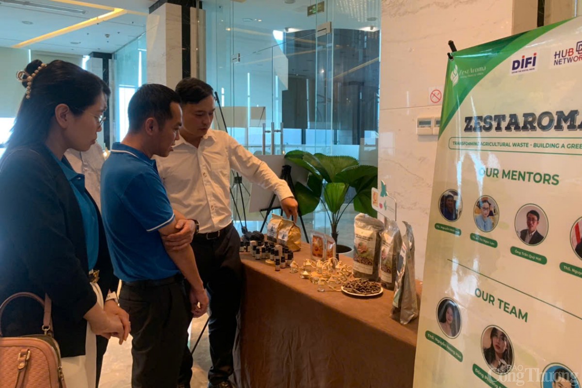 Triển lãm giới thiệu các sản phẩm giải pháp xanh hướng tới kinh tế tuần hoàn Triển lãm giới thiệu các sản phẩm giải pháp xanh hướng tới kinh tế tuần hoàn