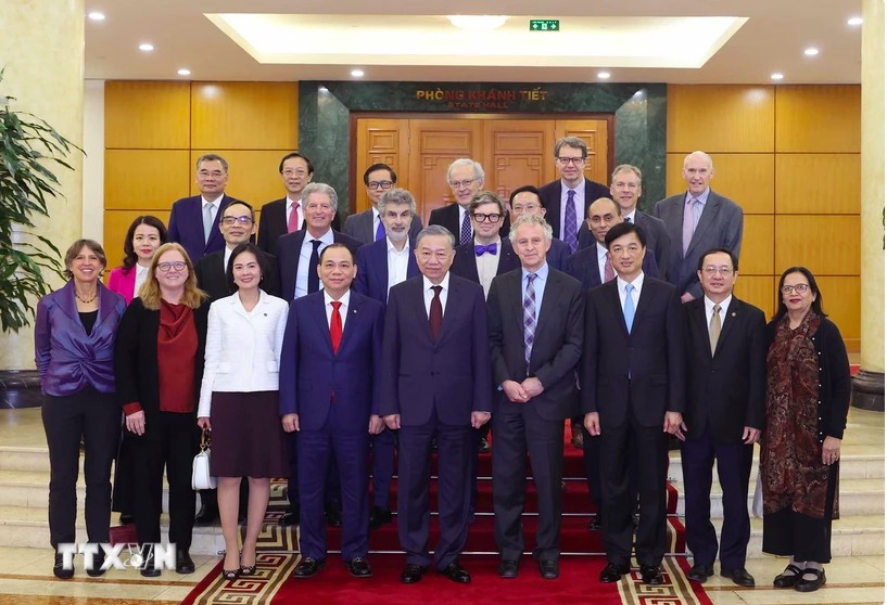 Tổng Bí thư Tô Lâm và các đại biểu. (Ảnh: Thống Nhất/TTXVN) Tổng Bí thư Tô Lâm và các đại biểu. (Ảnh: Thống Nhất/TTXVN)