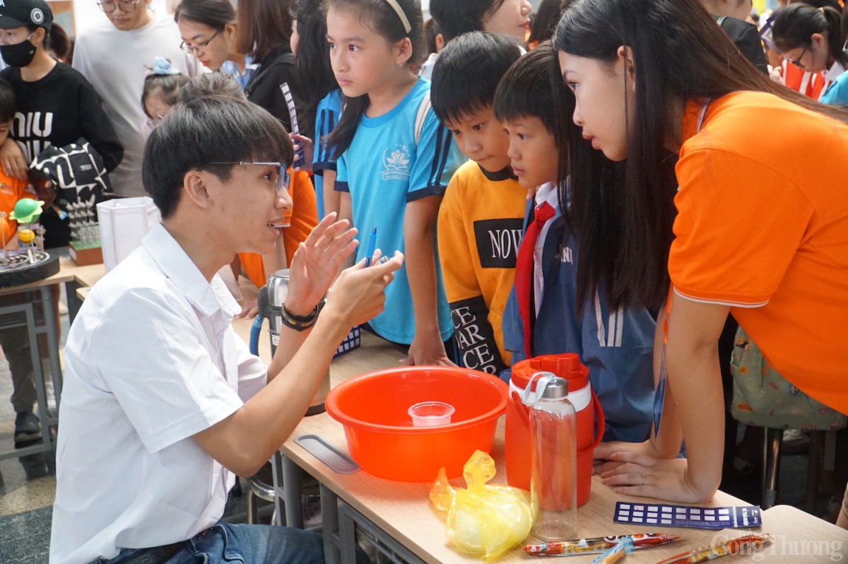 Đà Nẵng: Hơn 6.000 người tham gia OPEN STEM DAY ‘trải nghiệm thế giới thông minh’