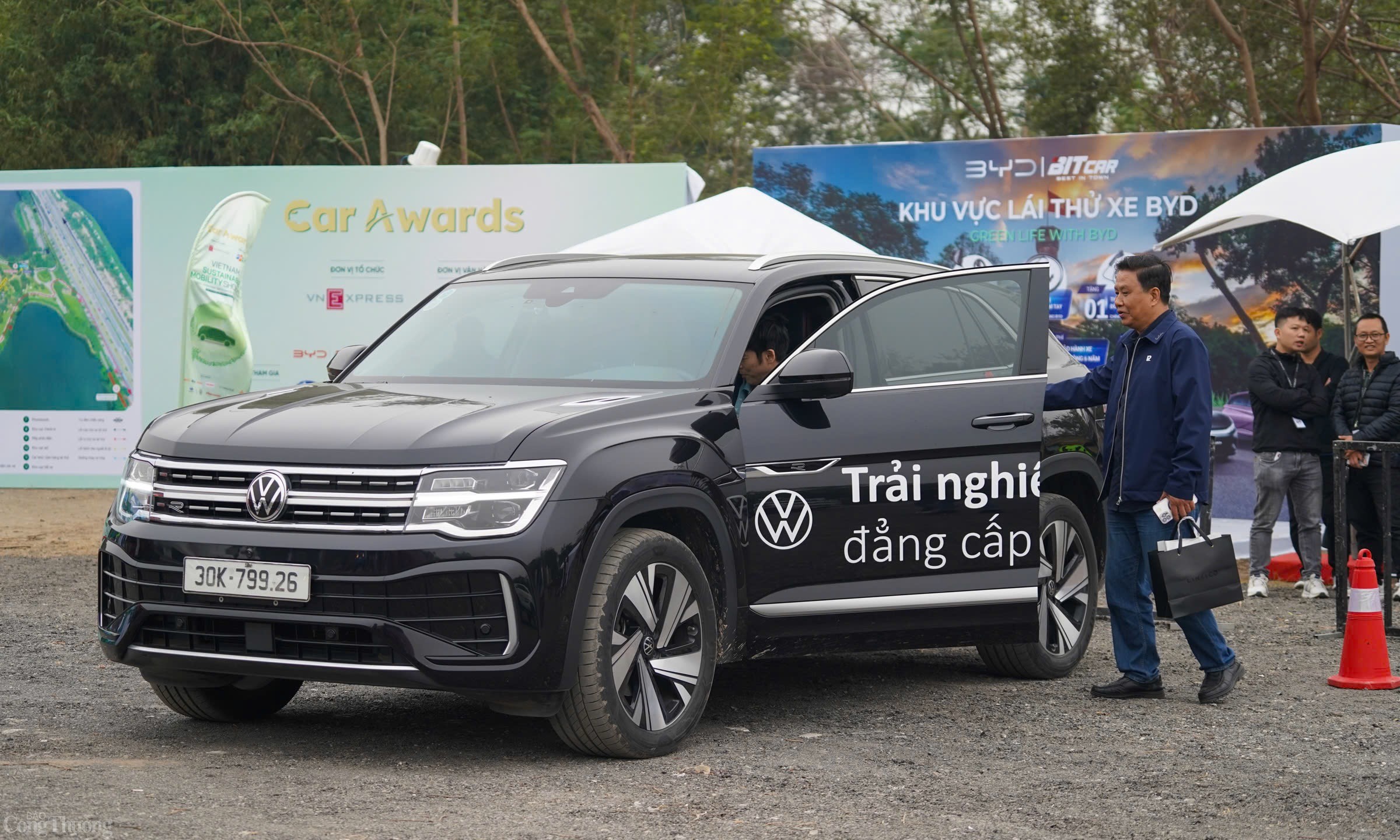  Hãng xe Đức - Volkswagen gây chú ý với dàn xe gồm MPV Viloran, SUV Teramont và SUV Touareg. Ảnh: Trần Đình