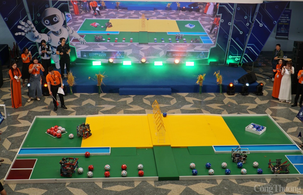 Tái hiện hoạt động thu hoạch, lưu trữ thóc lúa qua giải đấu robot 'Mùa vàng'