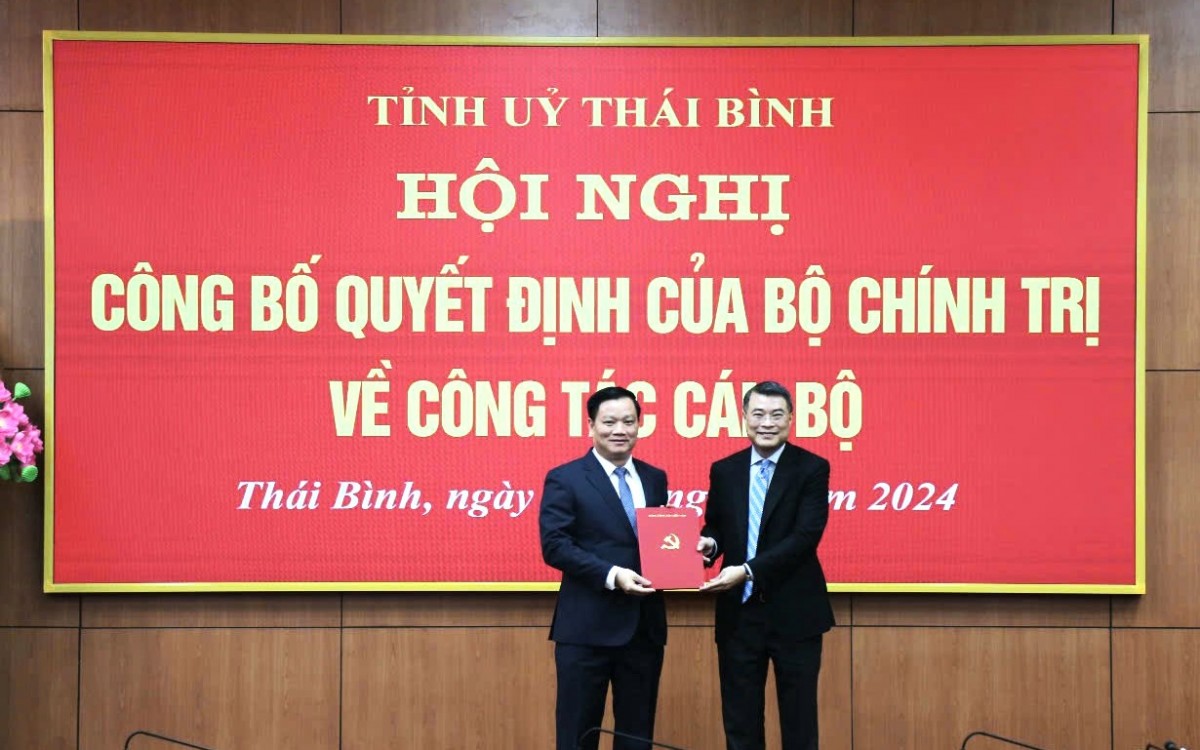 Công bố quyết định chuẩn y đồng chí Nguyễn Khắc Thận giữ chức Bí thư Tỉnh ủy Thái Bình