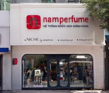 Vừa bị xử phạt vì bán nước hoa giả, Namperfume kinh doanh ra sao?