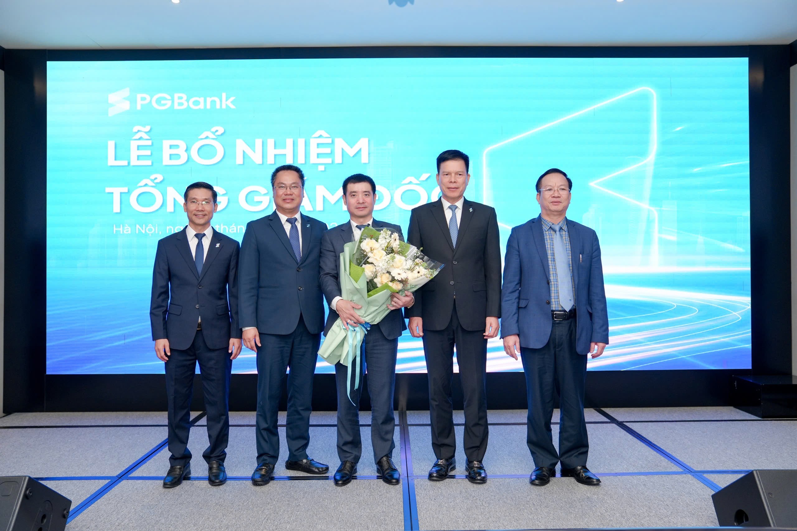 Tân Tổng Giám đốc 8X của PGBank là ai?