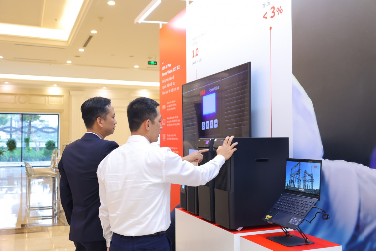 ABB ra mắt bộ lưu điện