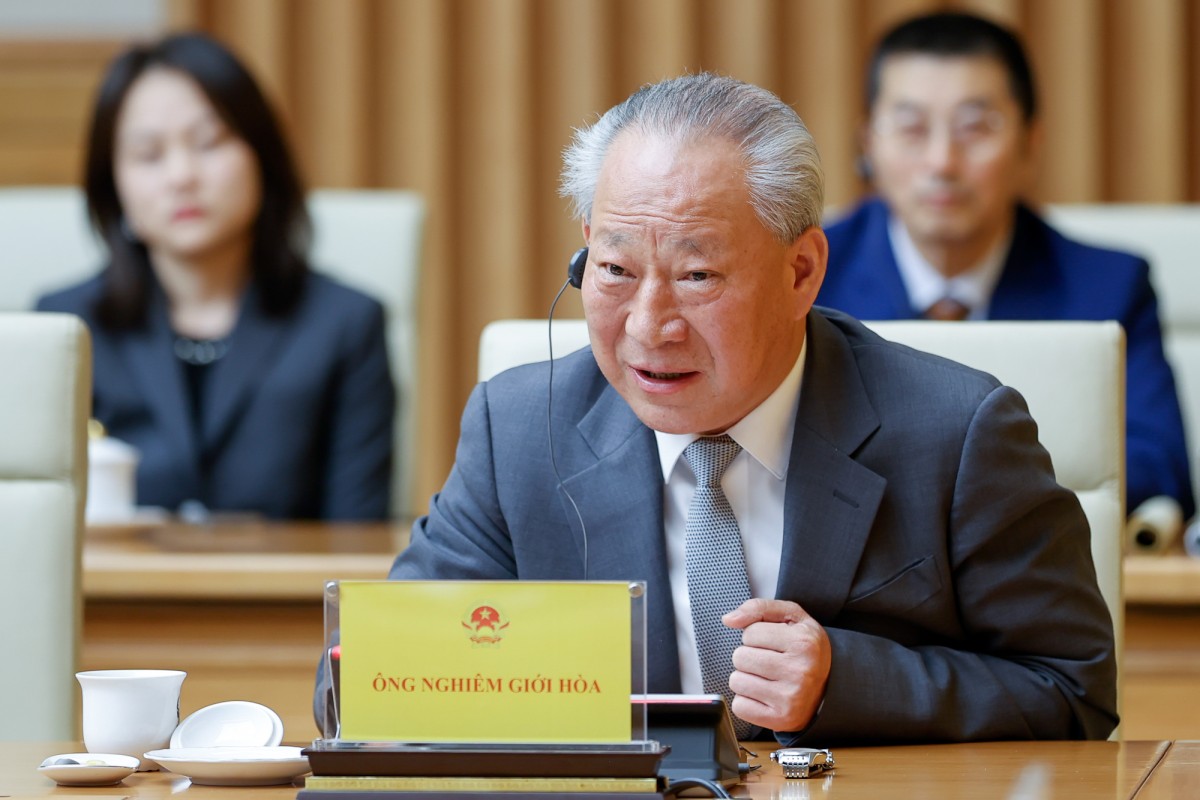 Thủ tướng đề nghị tập đoàn hàng đầu Trung Quốc tham gia xây dựng cầu Tứ Liên, sân bay Long Thành