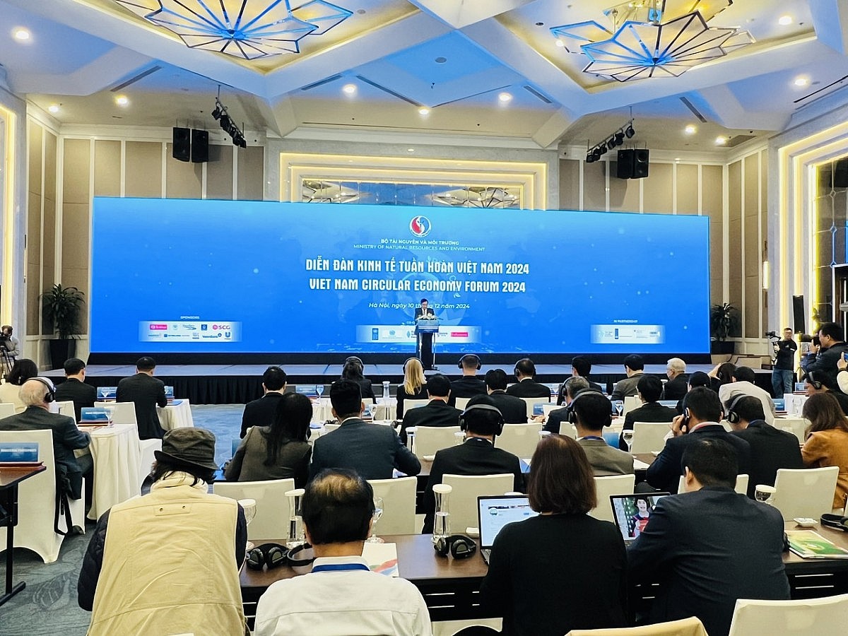 Diễn đàn Kinh tế tuần hoàn: Thúc đẩy tương lai xanh Việt Nam