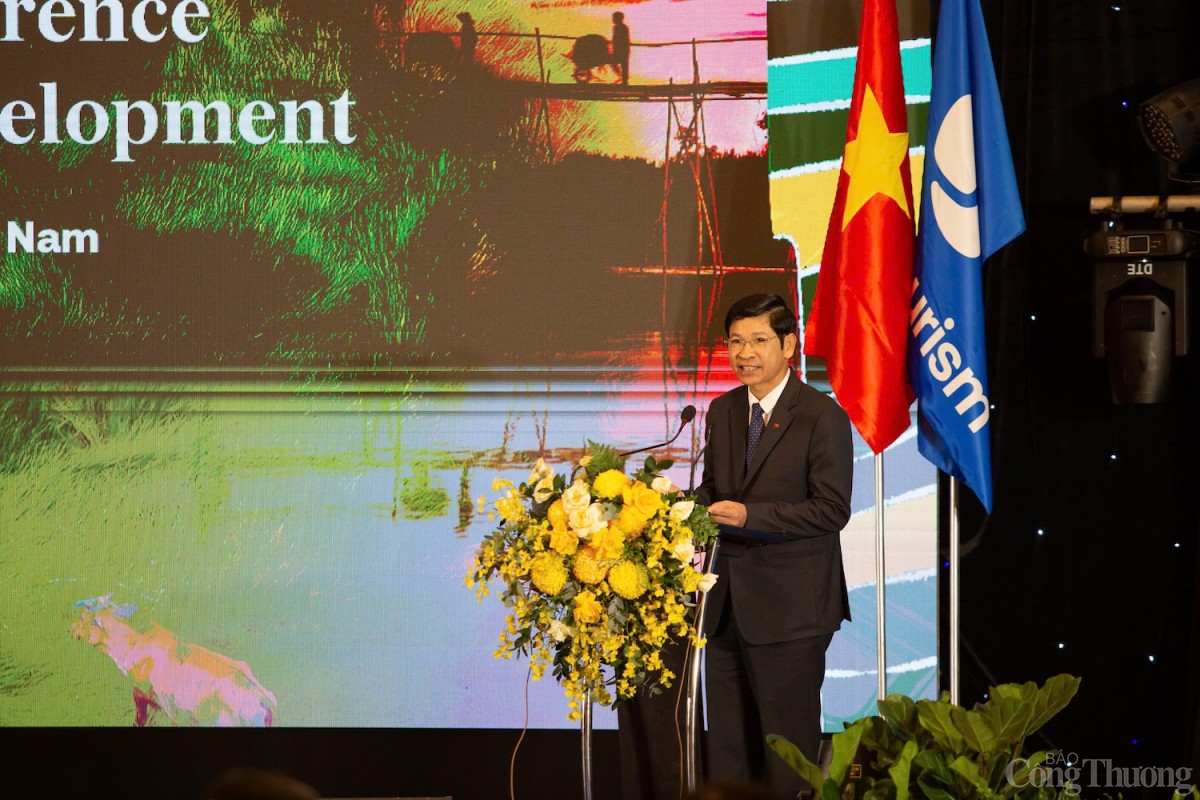 Thứ trưởng Bộ Văn hóa, Thể thao và Du lịch Hồ An Phong Thứ trưởng Bộ Văn hóa, Thể thao và Du lịch Hồ An Phong