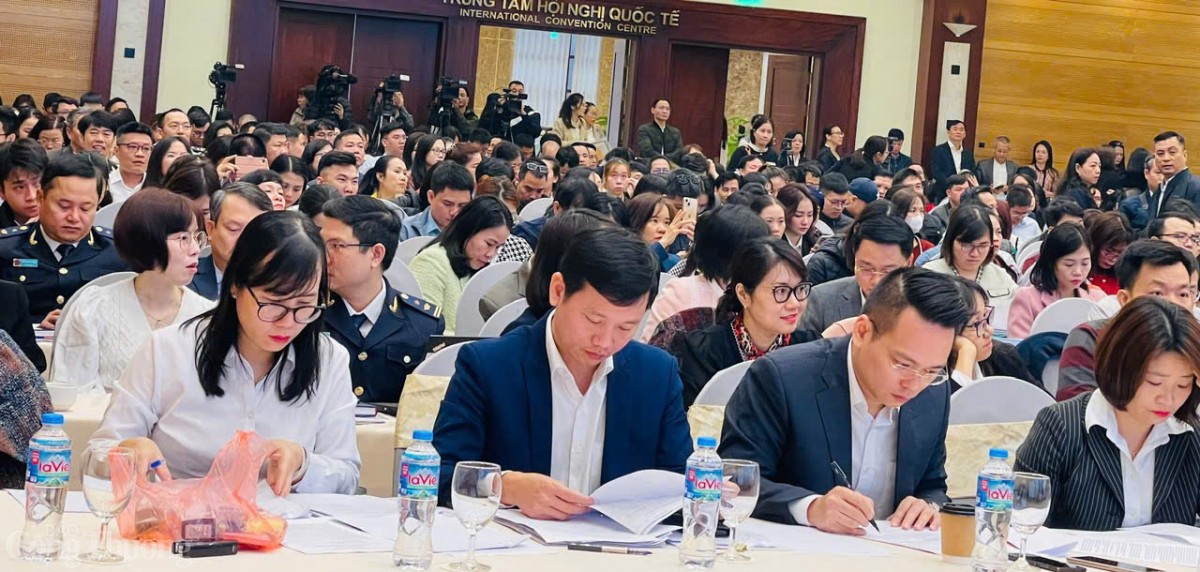 Nhiều kiến nghị của doanh nghiệp liên quan đến lĩnh vực thuế, hải quan đã được tiếp nhận, xử lý Nhiều kiến nghị của doanh nghiệp liên quan đến lĩnh vực thuế, hải quan đã được tiếp nhận, xử lý