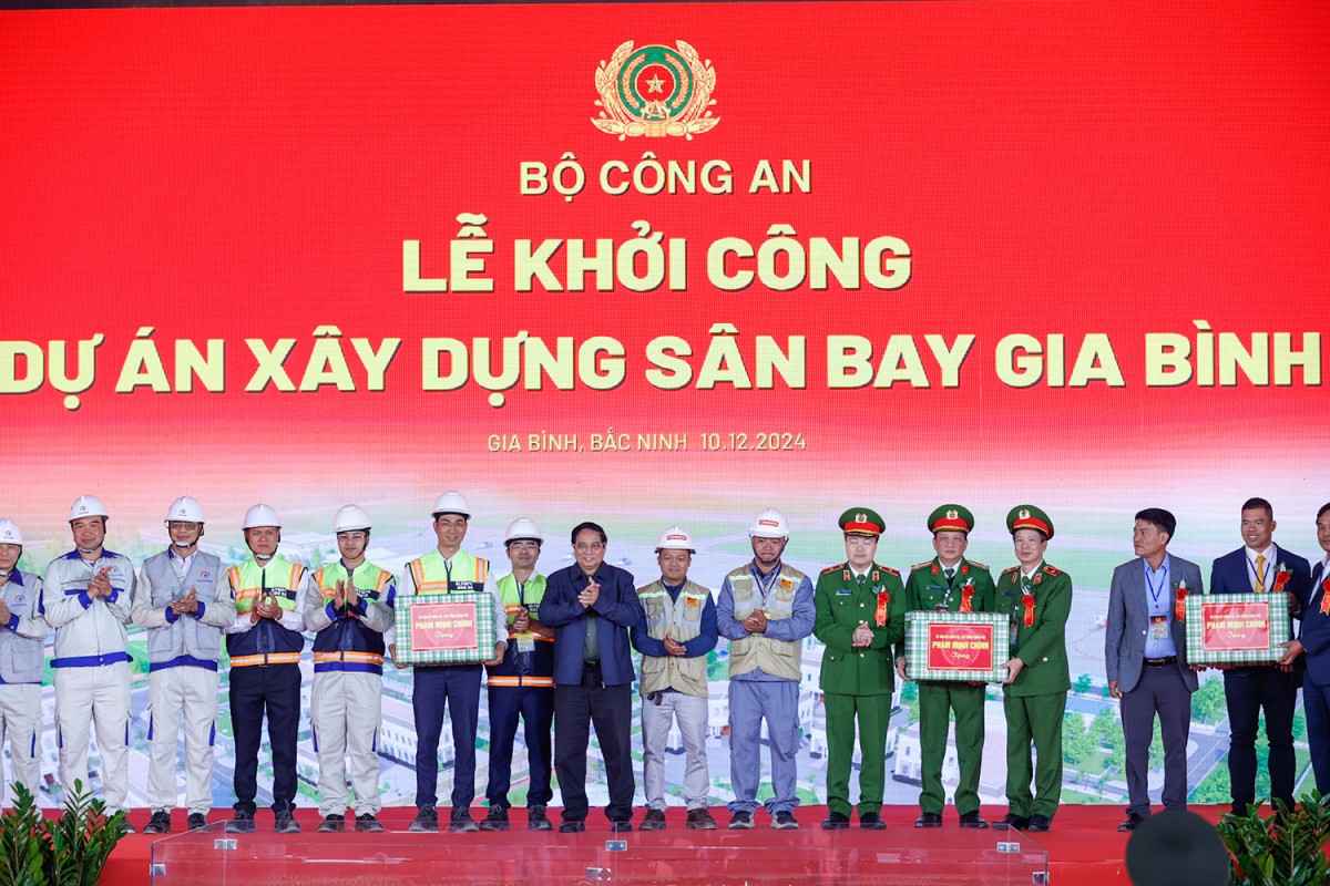 Thủ tướng: Xây dựng sân bay Gia Bình theo tiêu chí '3 nhất', góp phần chống tiêu cực, lãng phí Thủ tướng: Xây dựng sân bay Gia Bình theo tiêu chí '3 nhất', góp phần chống tiêu cực, lãng phí