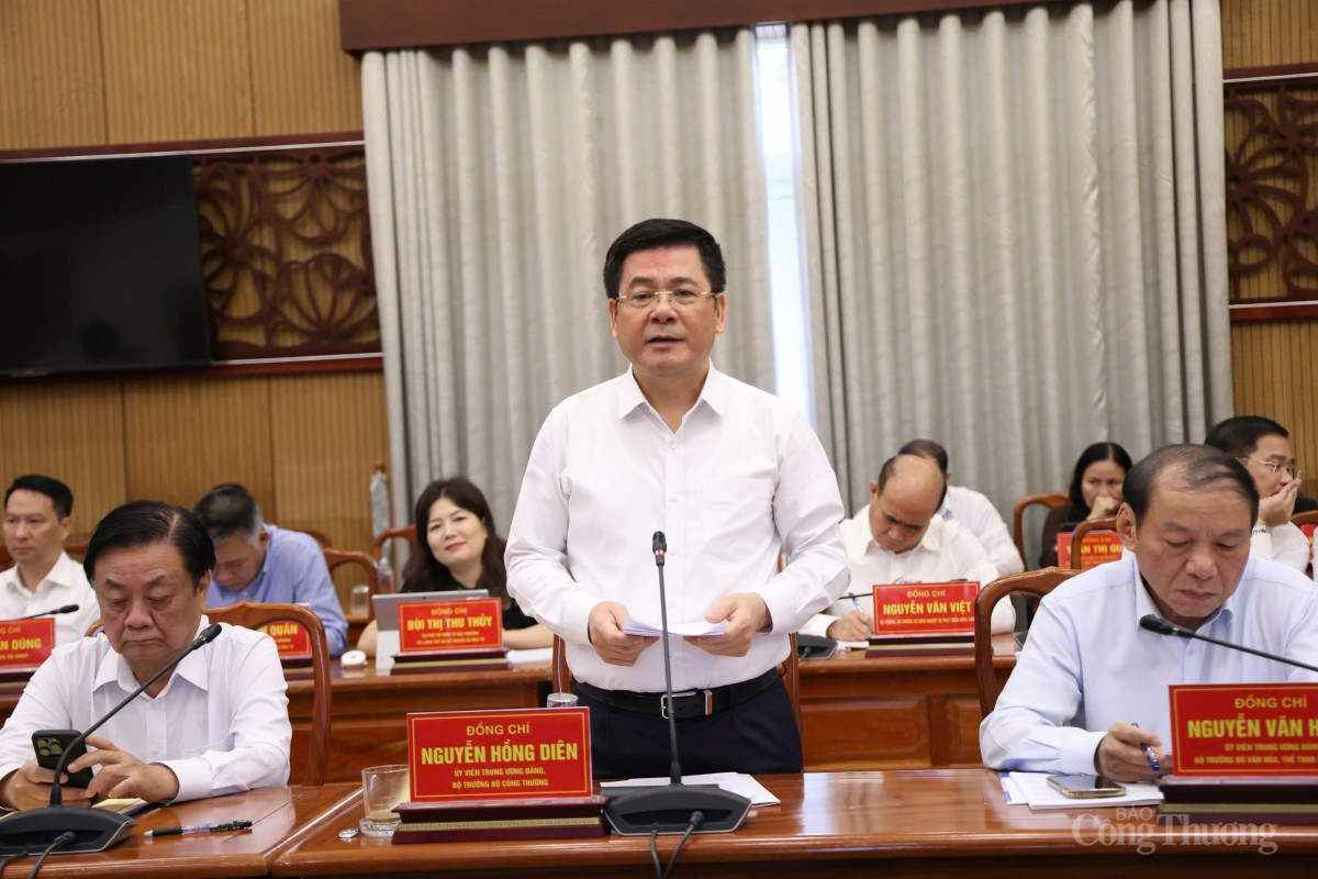 Bộ trưởng Nguyễn Hồng Diên gợi mở các giải pháp để Đồng Tháp khai thác tối đa lợi thế, tăng trưởng 2 con số Bộ trưởng Nguyễn Hồng Diên gợi mở các giải pháp để Đồng Tháp khai thác tối đa lợi thế, tăng trưởng 2 con số