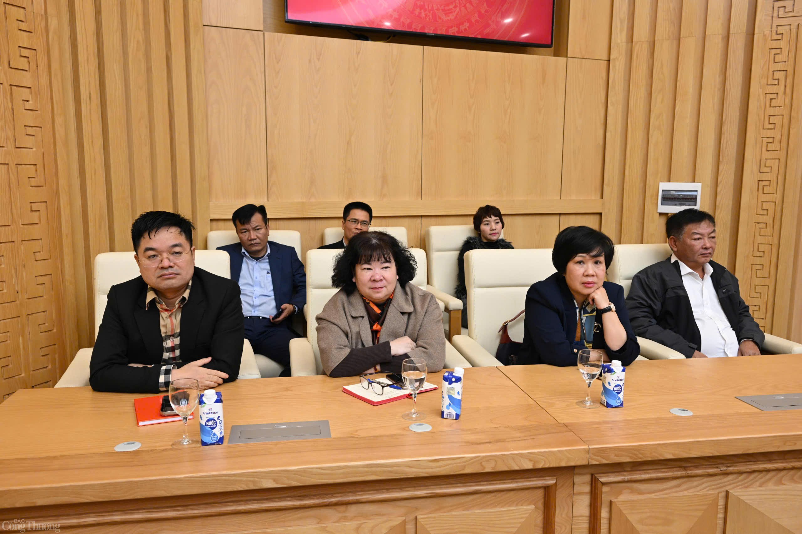 Các đại biểu thuộc đơn vị chức năng của Bộ Công Thương tham dự hội nghị. Ảnh: Cấn Dũng Các đại biểu thuộc đơn vị chức năng của Bộ Công Thương tham dự hội nghị. Ảnh: Cấn Dũng