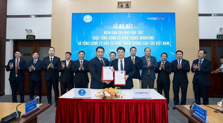 MobiFone ký kết biên bản ghi nhớ hợp tác với Tổng công ty Đầu tư phát triển đường cao tốc Việt Nam MobiFone ký kết biên bản ghi nhớ hợp tác với Tổng công ty Đầu tư phát triển đường cao tốc Việt Nam