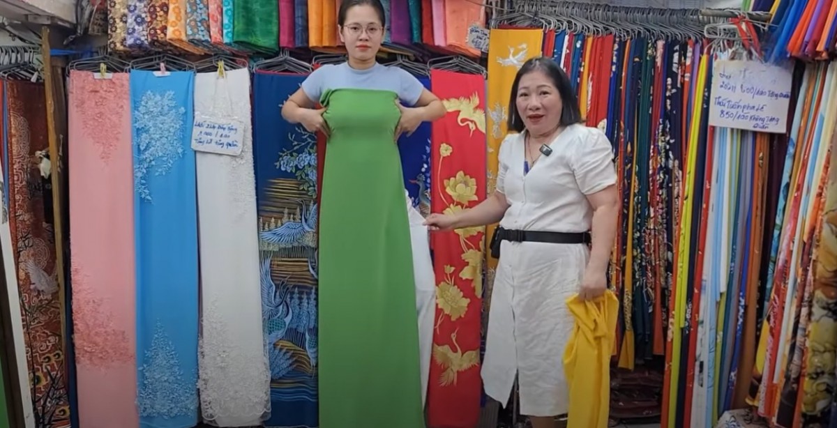 Chợ thời trang lớn nhất TP. Hồ Chí Minh vắng khách dịp cuối năm Chợ thời trang lớn nhất TP. Hồ Chí Minh vắng khách dịp cuối năm