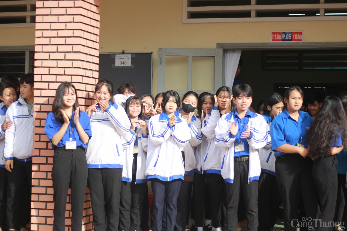 Nói không với điện thoại, học sinh Gia Lai làm gì trong giờ ra chơi? Nói không với điện thoại, học sinh Gia Lai làm gì trong giờ ra chơi?