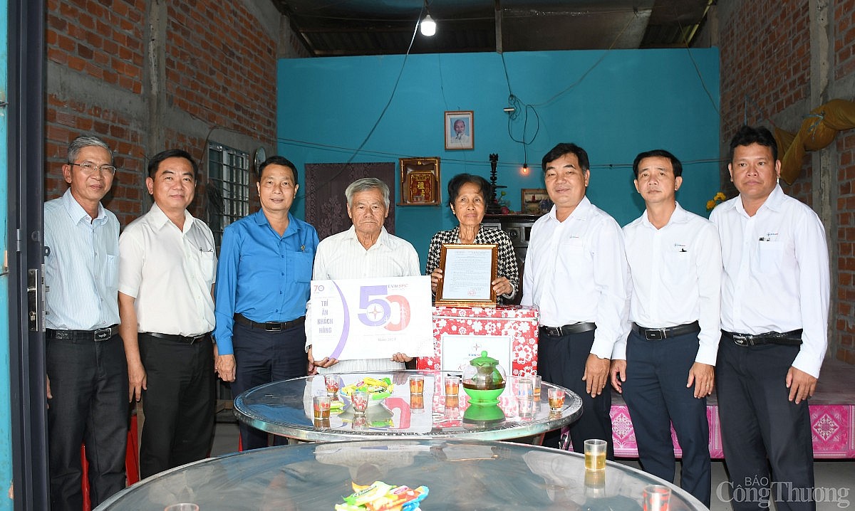 Sẻ chia yêu thương với các hộ nghèo, khó khăn về nhà ở