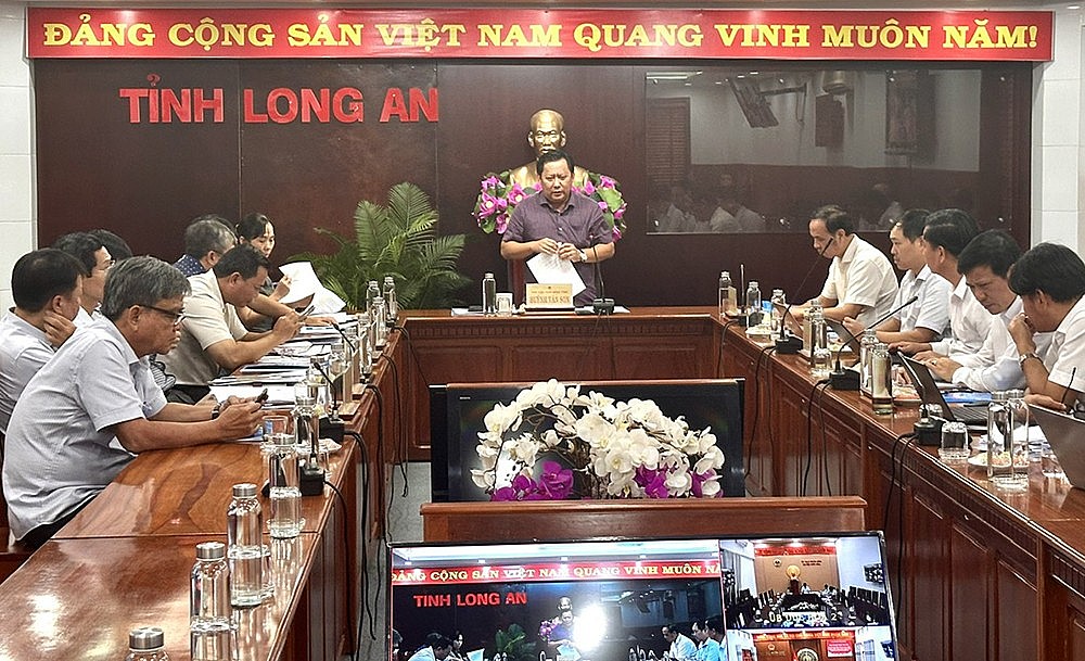 Long An và EVNNPT tìm giải pháp gỡ vướng hàng loạt dự án truyền tải điện Long An và EVNNPT tìm giải pháp gỡ vướng hàng loạt dự án truyền tải điện