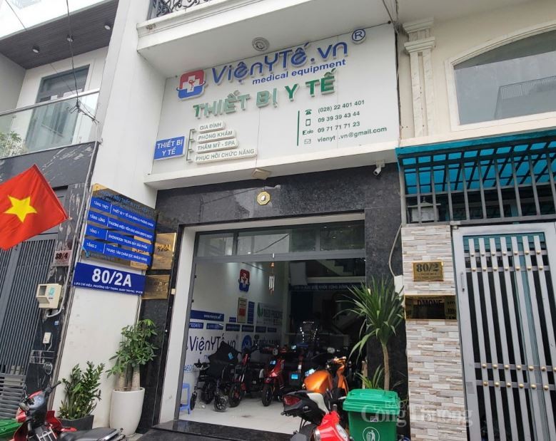 Cửa hàng Viện Y tế.Vn trên đường Lưu Chí Hiếu (quận Tân Phú). Ảnh chụp ngày 12/12/2024 Cửa hàng Viện Y tế.Vn trên đường Lưu Chí Hiếu (quận Tân Phú). Ảnh chụp ngày 12/12/2024