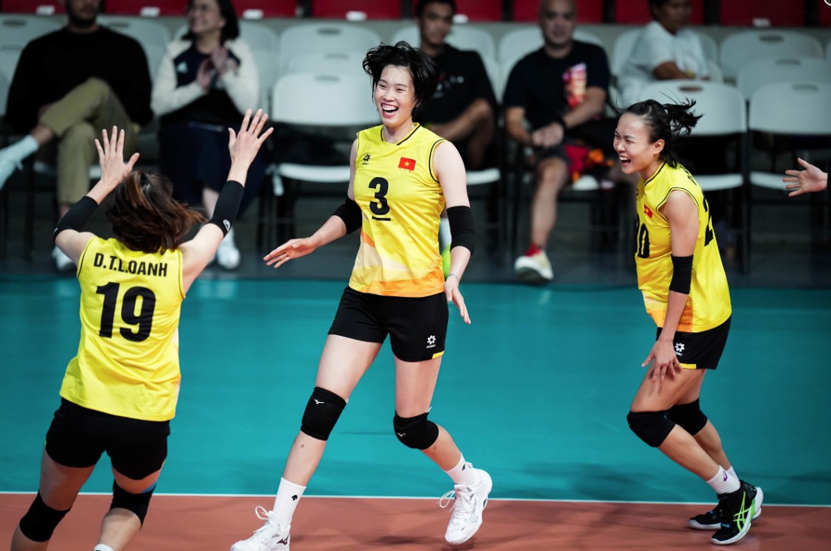 Đội tuyển bóng chuyền nữ Việt Nam lần đầu tiên giành huy chương thế giới, lần thứ hai vô địch châu Á Đội tuyển bóng chuyền nữ Việt Nam lần đầu tiên giành huy chương thế giới, lần thứ hai vô địch châu Á